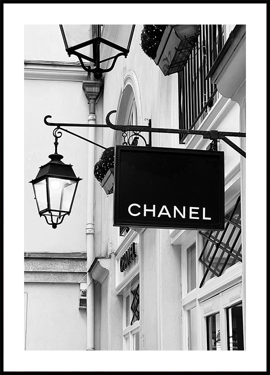 Černobílý plakát Chanel Paris