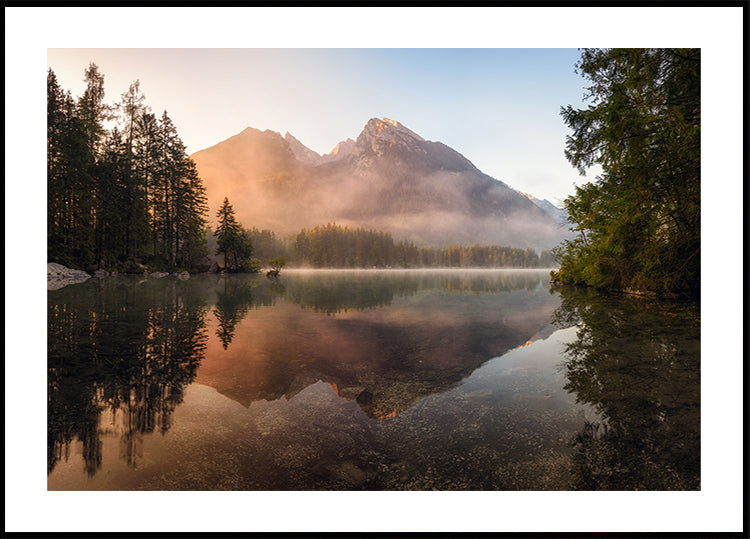 Zářící mlha plakát
