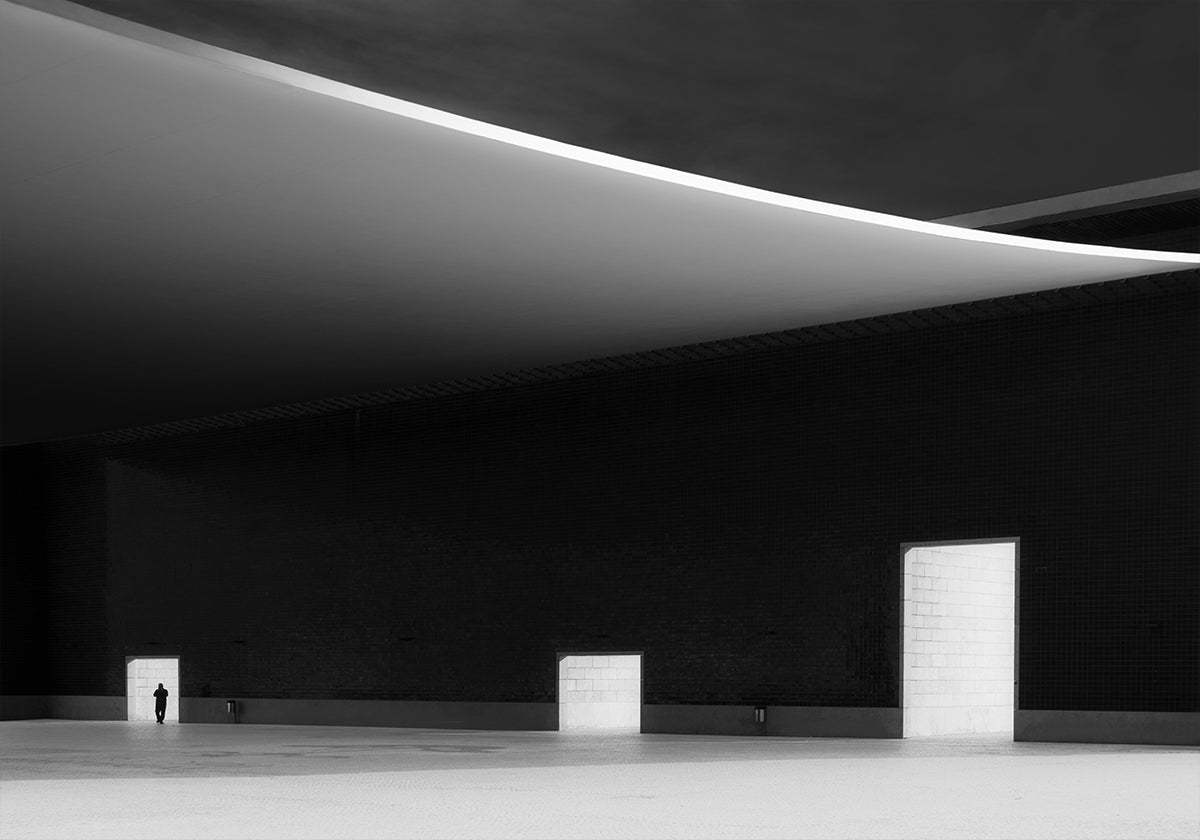 Bílé dveře plakát