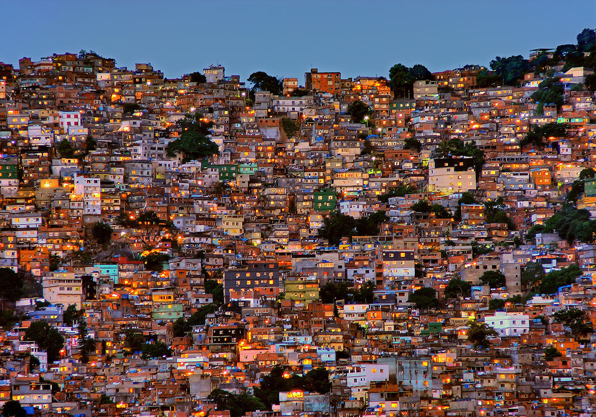 Soumrak ve Favela da Rocinha