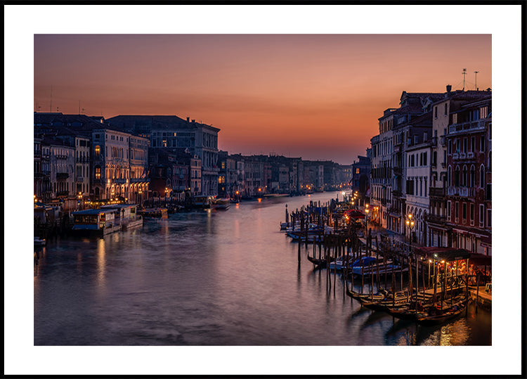 Benátky Grand Canal při západu slunce
