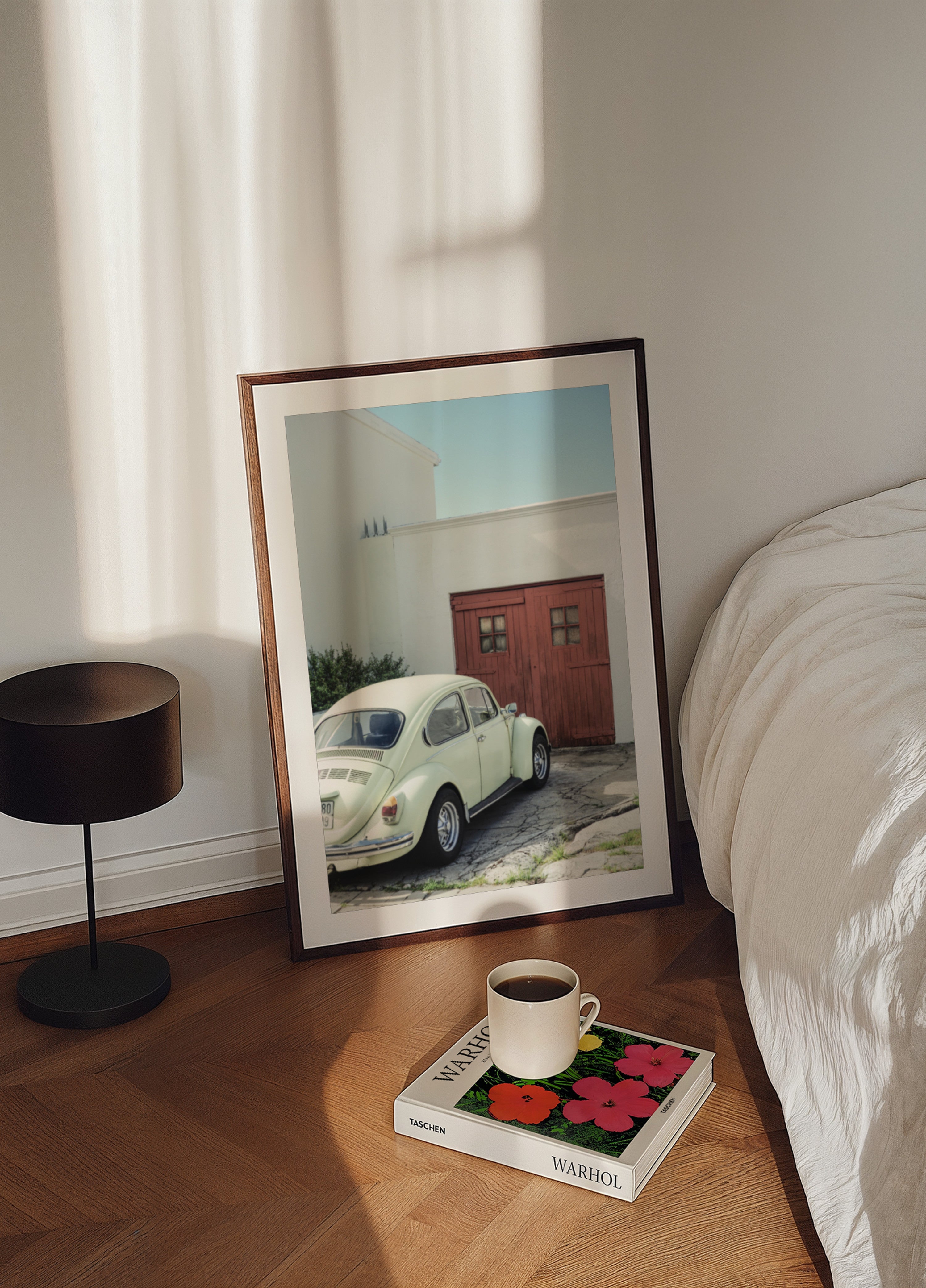 Vintage Beetle červené dveře
