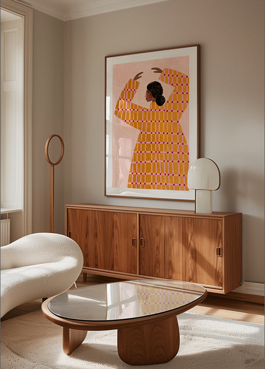 Žena s kostkovaným plakátem