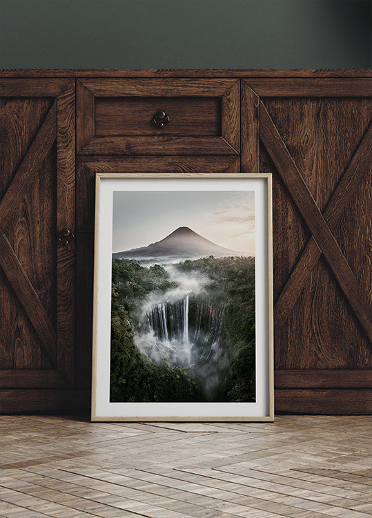 Tumpak Sewu Waterfalls and Mount Semeru Plakat - Posterbox.dk