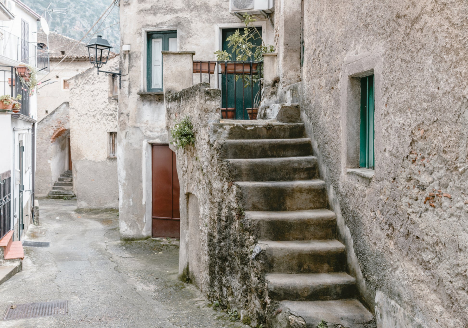 Okouzlující italská vesnická cesta